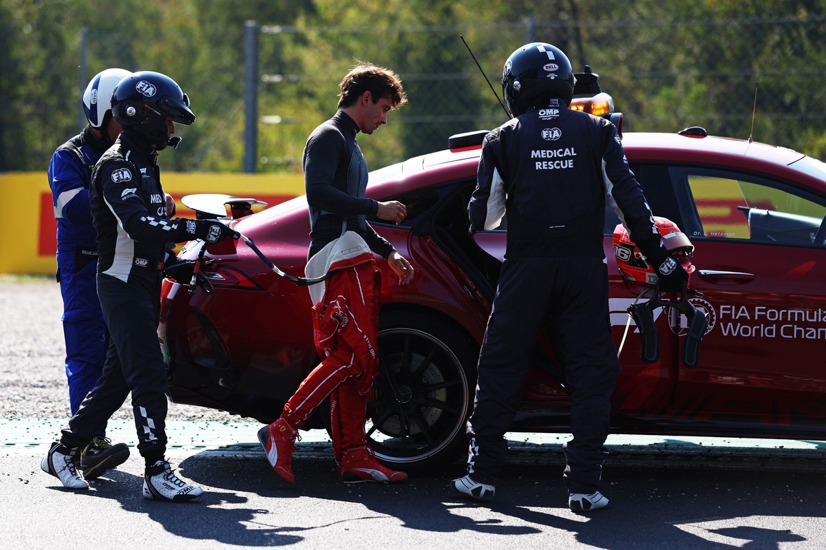 F1 | Leclerc dopo l'incidente: "Sto bene, ma farò altri controlli per assicurarmi di essere a posto per Madrid"