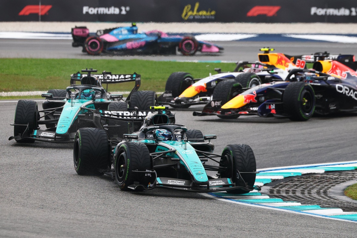 F1 | Mercedes spiega come abbia scelto le gomme giuste al via del GP del Bahrain in Malesia