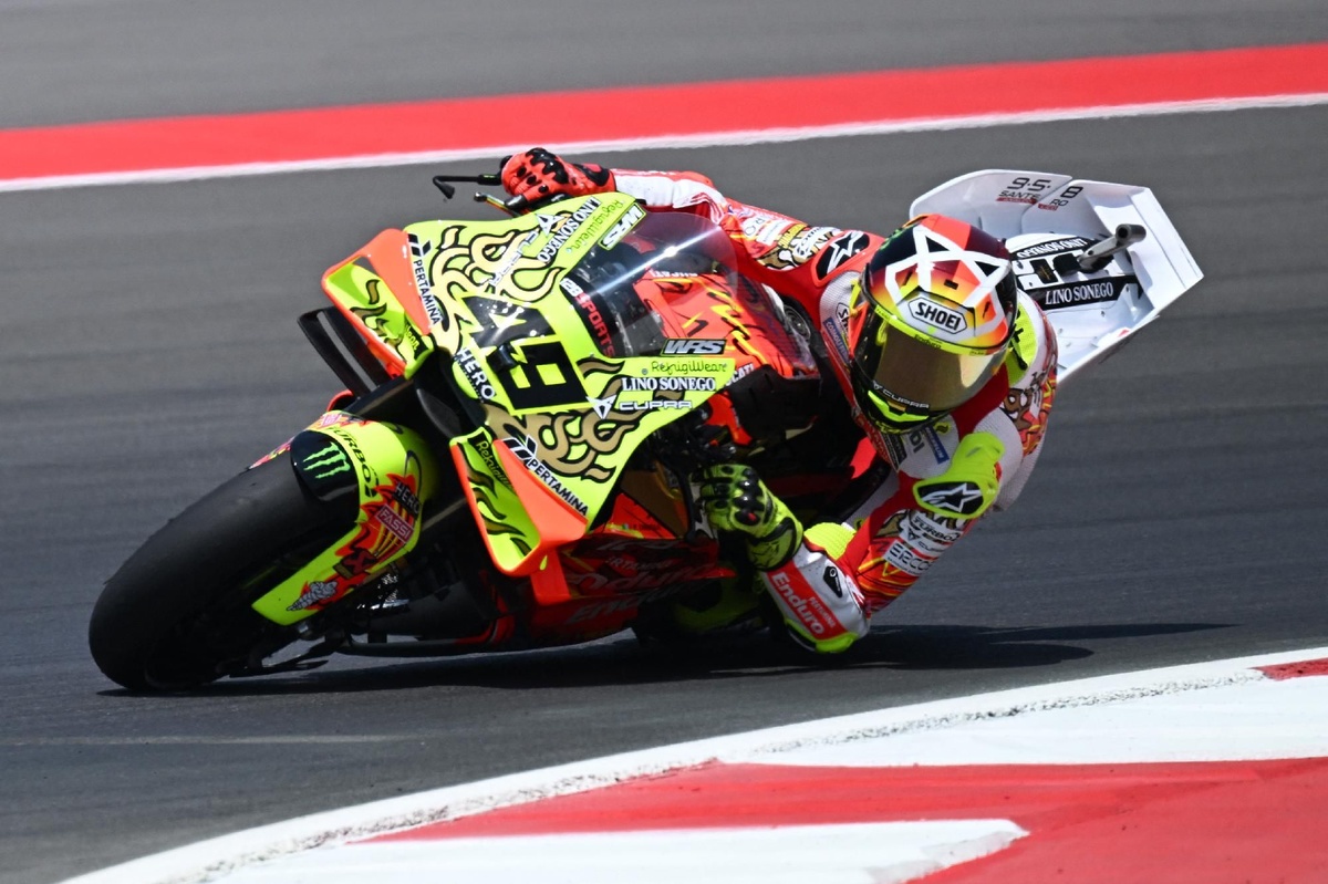 MotoGP | Di Giannantonio: "C'era un buco nella gomma anteriore, sono stato fortunato a finire"