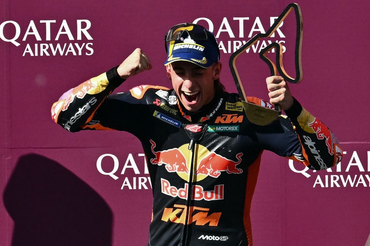 MotoGP | Acosta: "Non ho mai smesso di crederci e vincere proprio qui è chiudere un cerchio con la KTM"