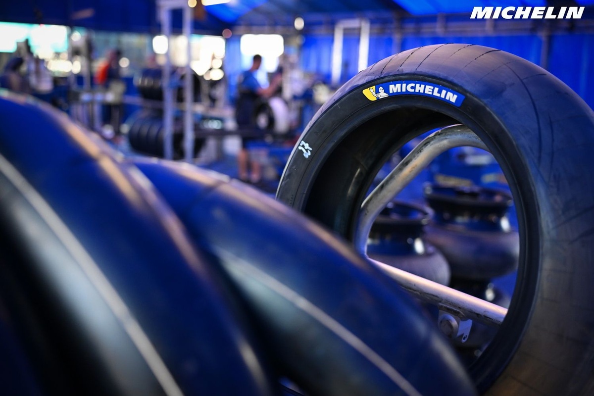 MotoGP | Pressioni gomme: Acosta propone una soluzione, secondo Pirelli non ci saranno problemi in futuro