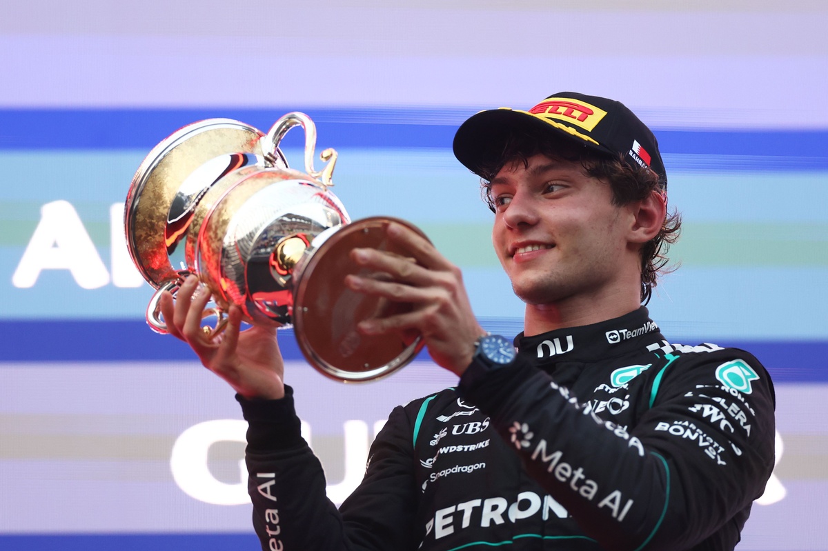 F1 | Antonelli 2°: "Era il massimo. Dovremmo fare un confronto tra i due pacchetti a Singapore, serve una risposta"