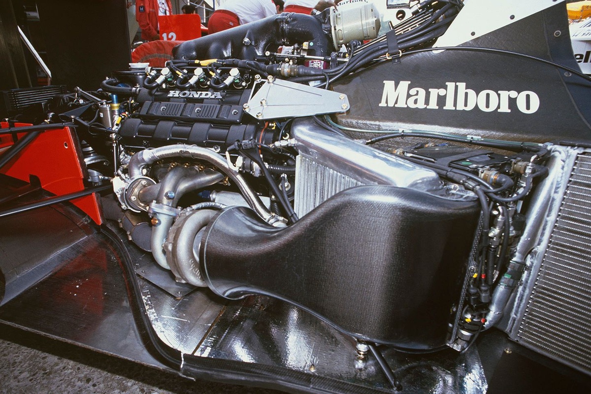 F1 | Motore 2030: l'8 cilindri, 3 litri, potrebbe avere una sovralimentazione con bi-turbo?