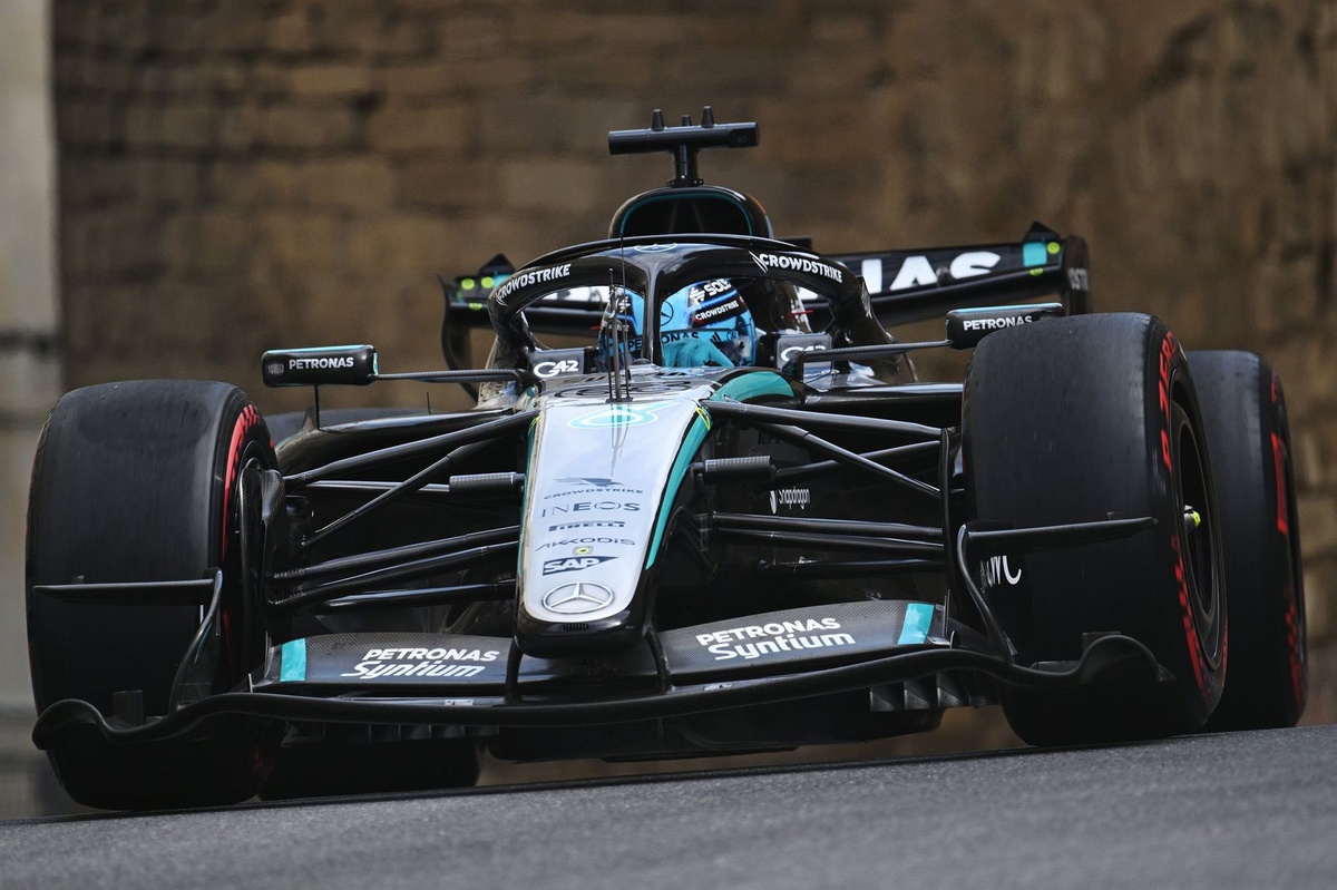 F1 | Russell: la scia a Max valeva 4 decimi, ma ha costruito la vittoria dove i rivali volevano battere Mercedes