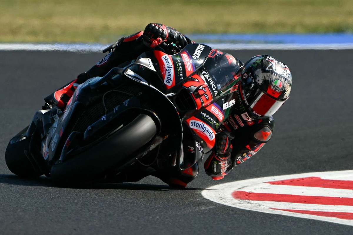 MotoGP | Bezzecchi polverizza il record della sua Misano e si prende la pole davanti a Marquez