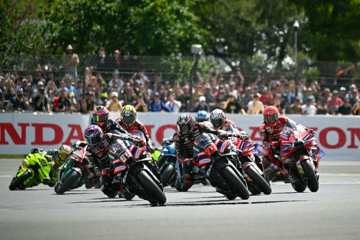 MotoGP | Ezpeleta: "Quando sei disposto a investire qualsiasi cosa pur di vincere, entri in un terreno pericoloso"