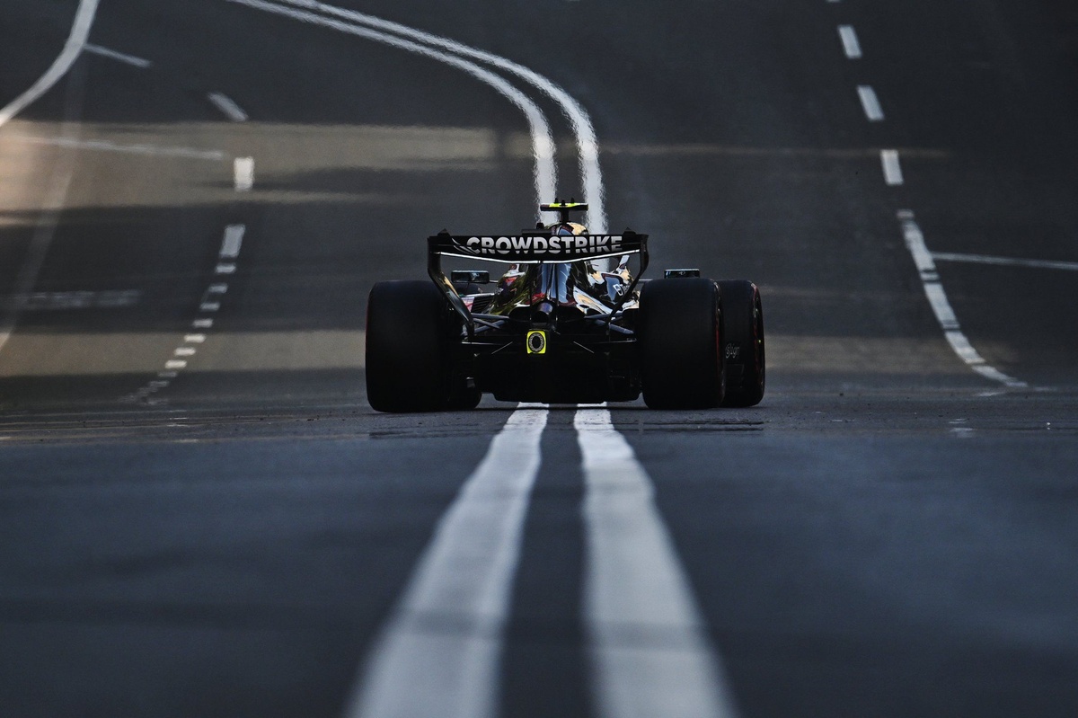 F1 | Per la Mercedes Baku è lo specchio della stagione: c'è la velocità, ma anche la fragilità