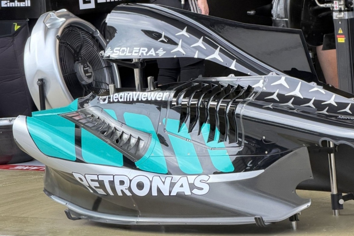 F1 | Mercedes: le novità valgono tre decimi. Pance, fondo, bargeboard e cofano le prime novità viste