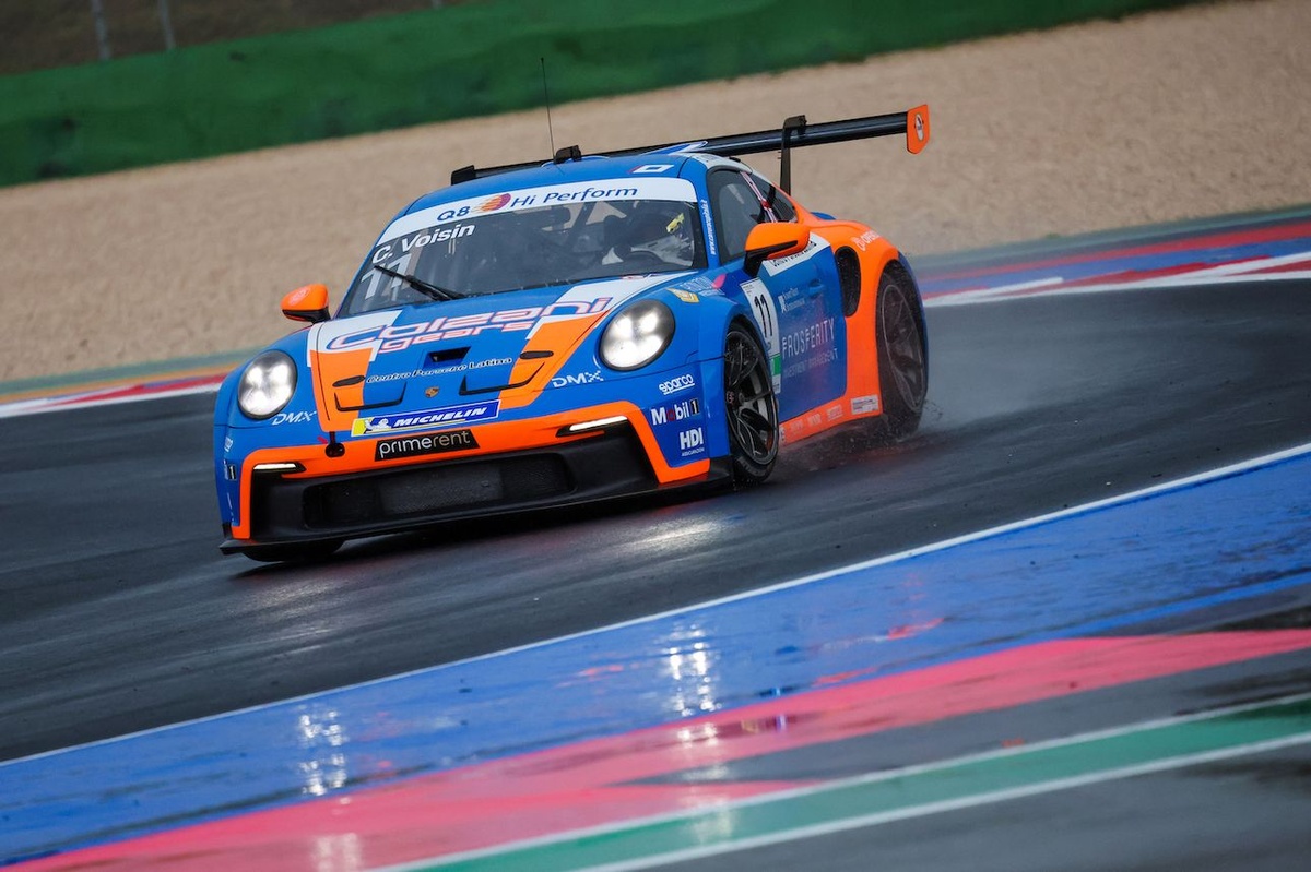 Carrera Cup Italia | Misano: spunta Voisin dalle libere bagnate