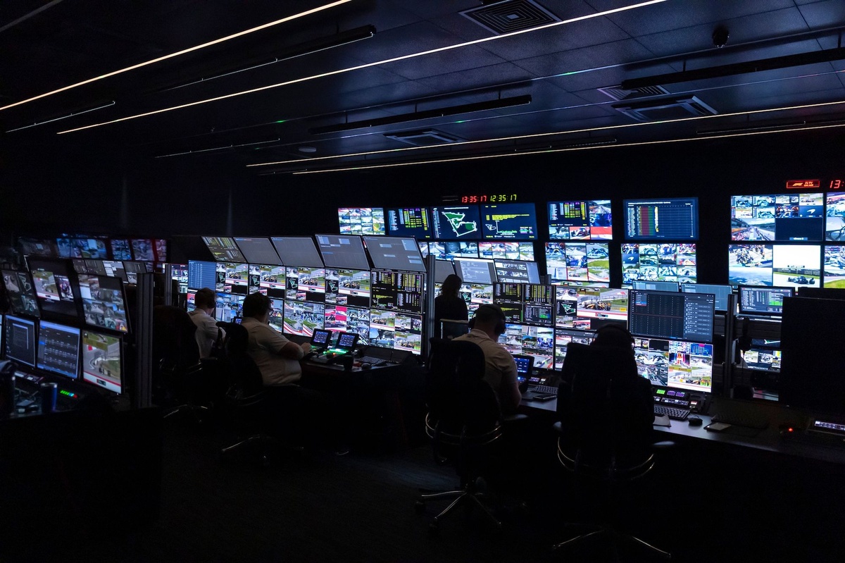 Lenovo nel... cuore della F1, dove la tecnologia si evolve più in fretta di quella nelle monoposto