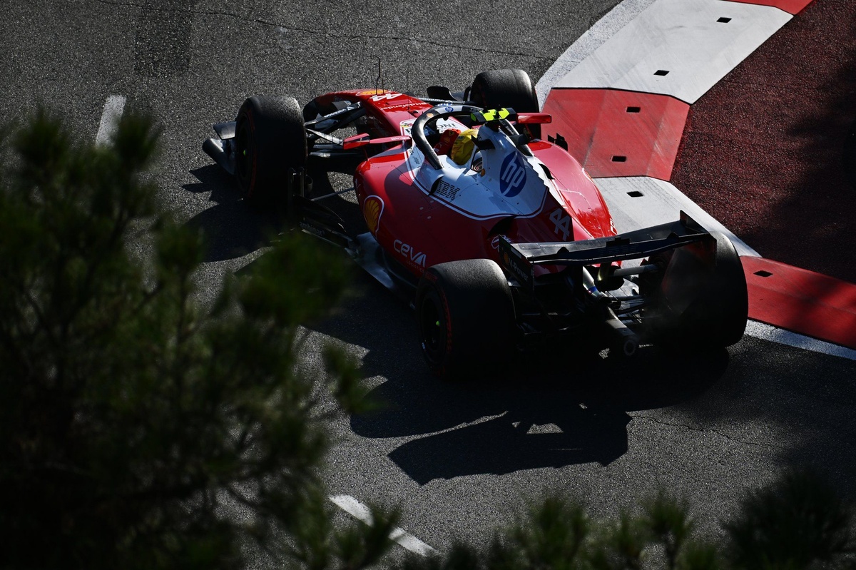 F1 | Hamilton: “Ferrari non è più seconda forza, ma importa? Se ho ancora fiducia in Vasseur? Sì"