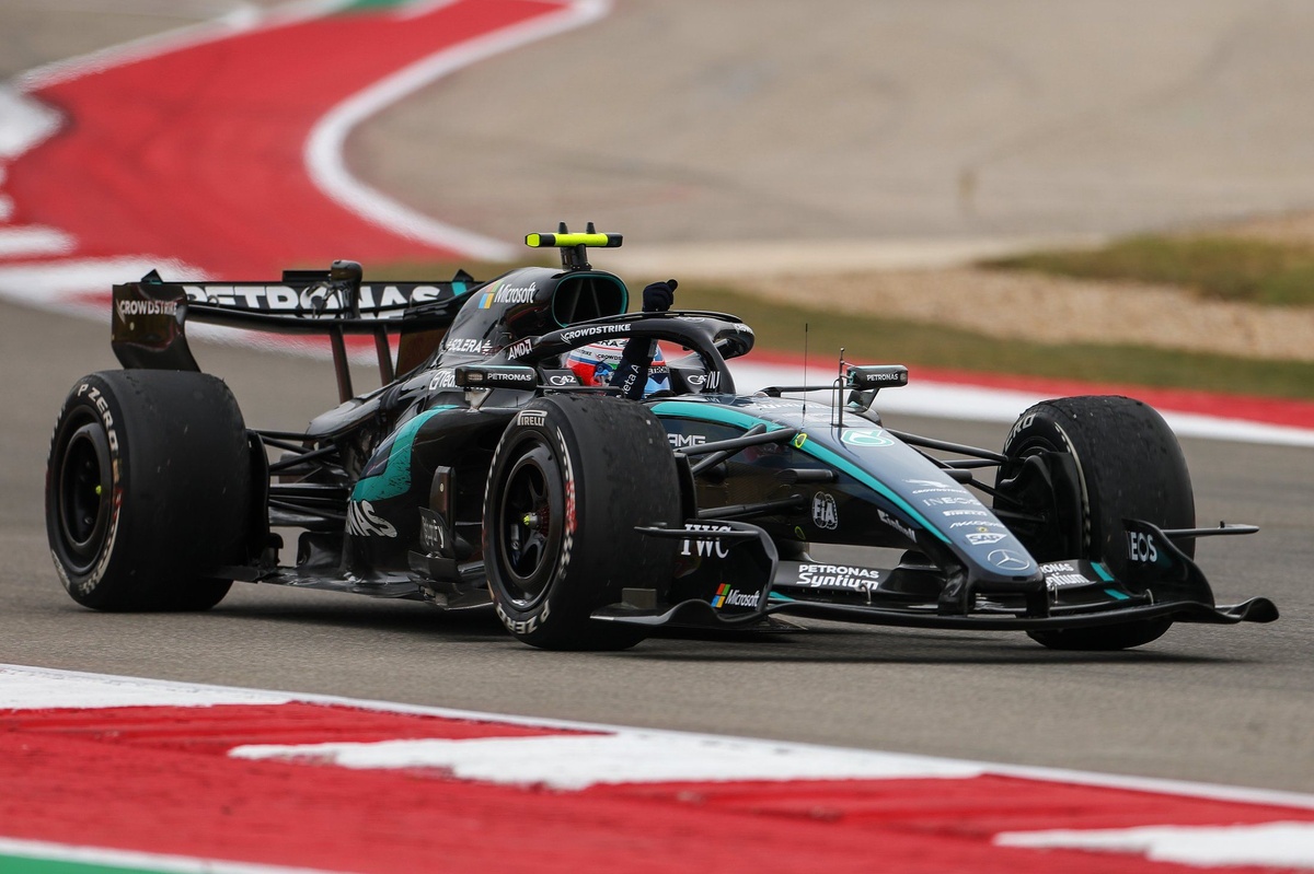 F1 | Mercedes: primi buoni segnali dalle novità. Wolff: "Ma è Kimi che va oltre i limiti della W17"