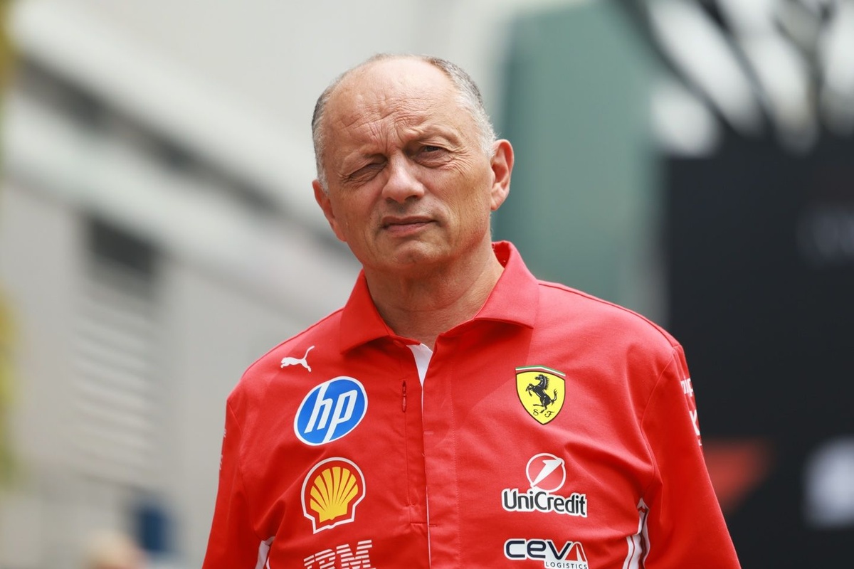 F1 | Vasseur: "Il pit era per entrambi, ma Lewis ha mancato l'entrata. Dovremo parlarci. Oggi la prestazione c'era"