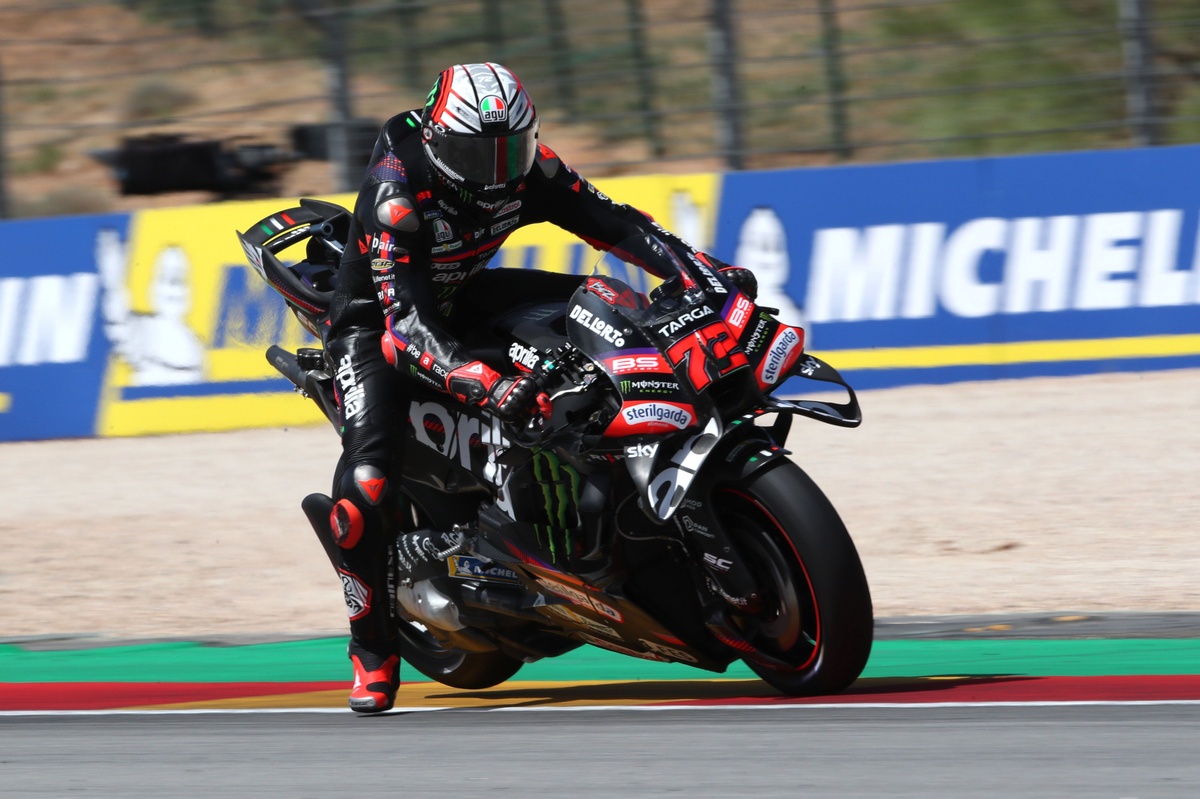 MotoGP | Un super Bezzecchi batte Marquez nella "sua" Aragon e si prende pole e record!