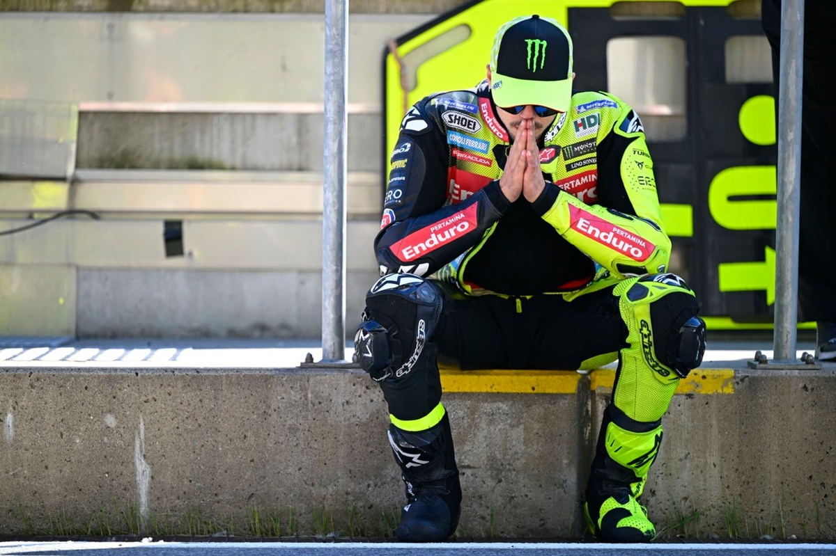 MotoGP | Di Giannantonio frenato dal dolore: "Sembrava di avere un coltello conficcato nel costato"