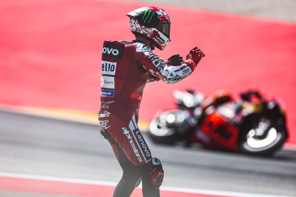 MotoGP | Bagnaia: "Cadere girando un secondo più piano dei migliori è umiliante e non vedo via d'uscita"