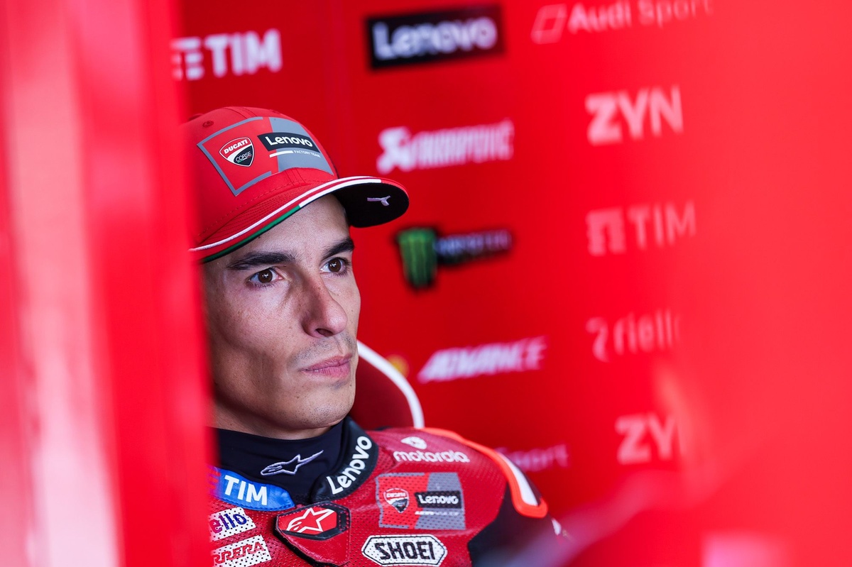 MotoGP | I messaggi che nasconde la foto della spalla di Marc Marquez