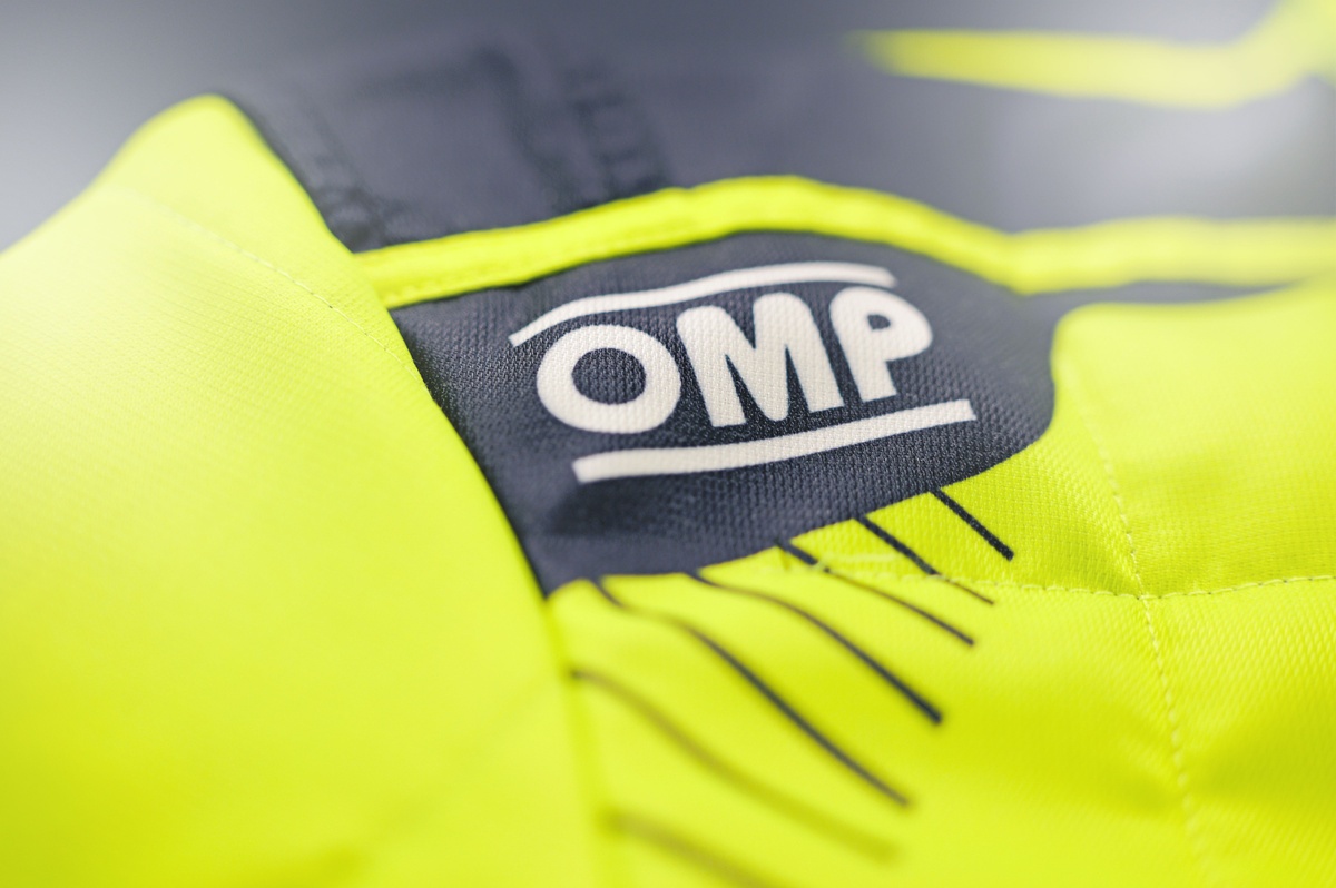 F1 | OMP: dietro le livree speciali c'è più tecnologia di quanto sembri con tute ultra-leggere