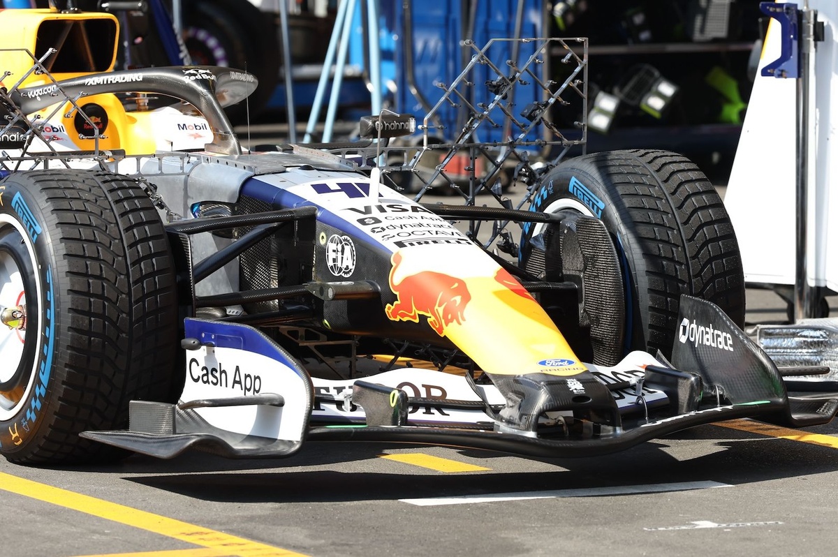 F1 | Racing Bulls: con il cucchiaio dell'ala anteriore si cambiano i flussi del davanti