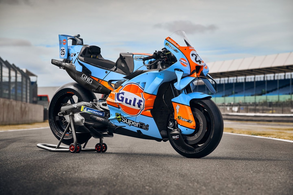 MotoGP | Le Aprilia di Trackhouse tornano in livrea Gulf per Indonesia e Malesia
