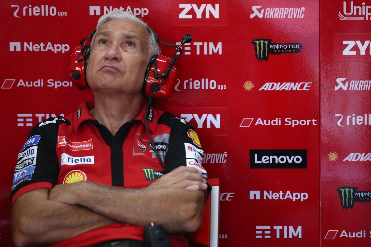 MotoGP | Tardozzi: "Non è assolutamente vero che Marquez si è fatto la Ducati per lui, sono discorsi da bar"