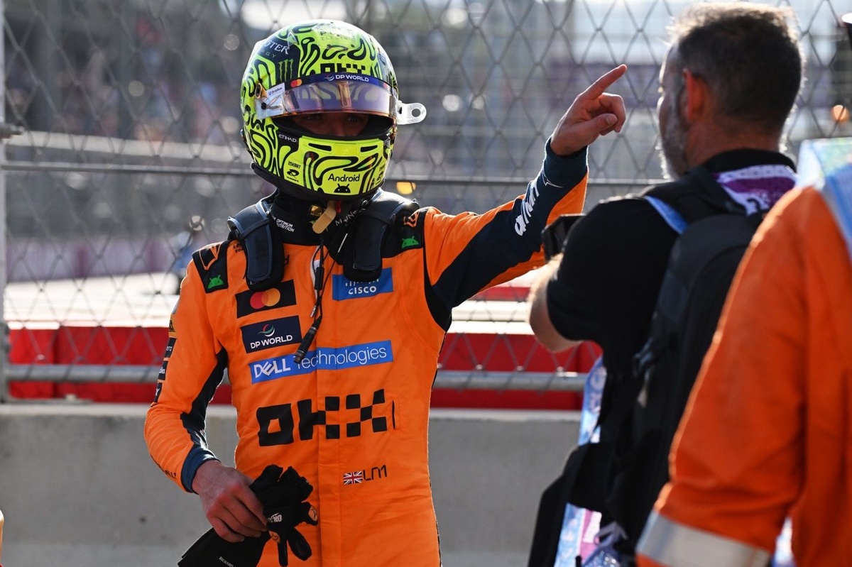 F1 | Norris attacca: "Se causi un incidente alla ripartenza devi essere squalificato per una gara"