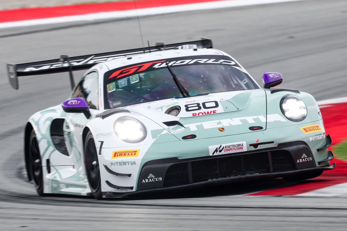 GT World | Porsche in Pole Position con Buus per Gara 1 Sprint a Barcellona