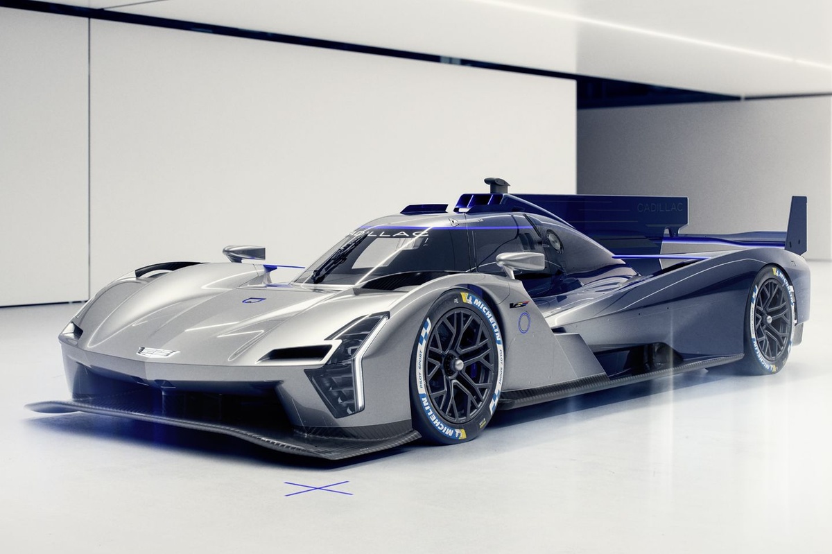 Cadillac presenta la V-One Concept ispirata alla V-Series.R di WEC ed IMSA