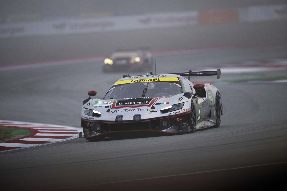 WEC | Barcellona, Libere 3 LMGT3: dalla nebbia spunta la Ferrari di Mann