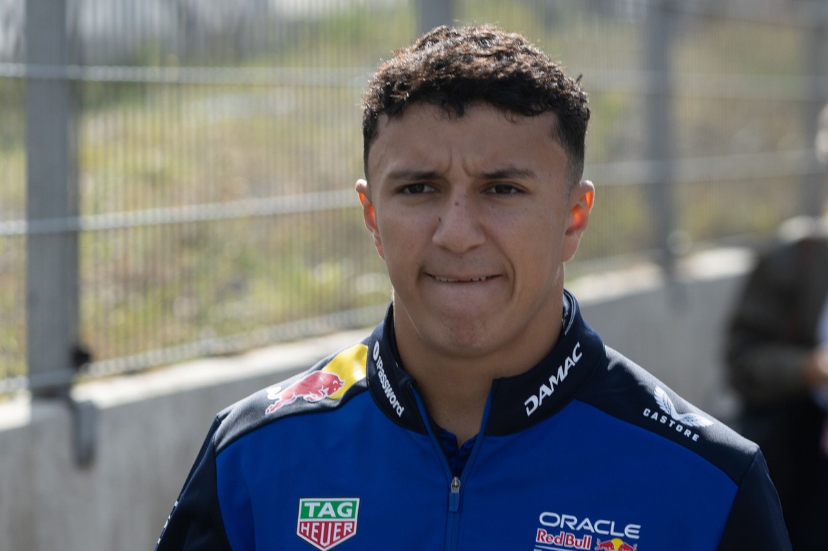 F1 | Hadjar può saltare anche Madrid. Mekies: "Sarà difficile averlo al Madring"