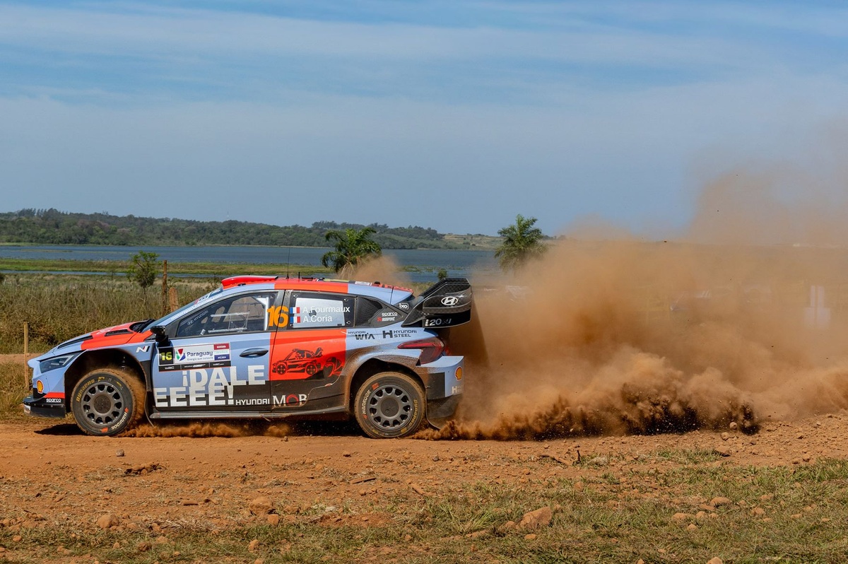 WRC | Rally Paraguay, PS13-17: Fourmaux vola e minaccia il podio di Evans, Pajari in controllo