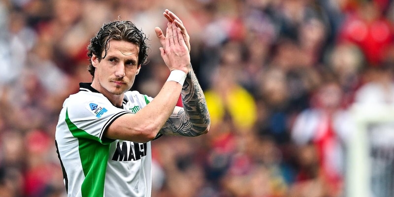 Pinamonti, ancora 48 ore per la Lazio: c’è il nodo formula, ancora una volta