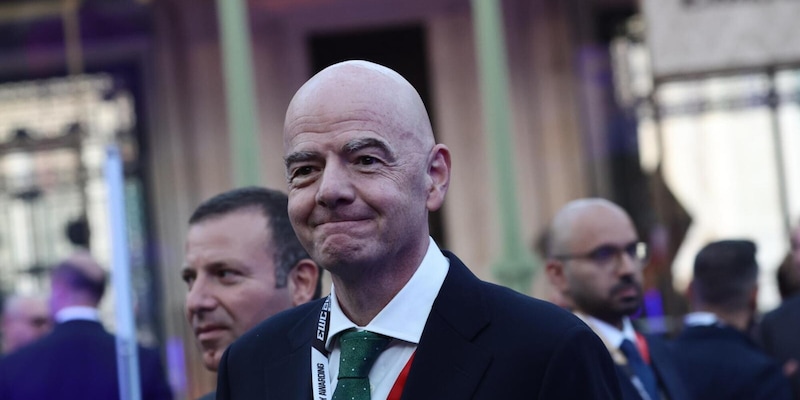 Il chiodo fisso di Infantino: calcio ai privati. Anche il Mondiale Under 15