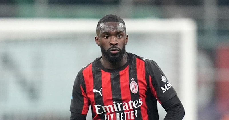 Niente colpi in difesa per il Milan: Tomori ritorna con la squadra