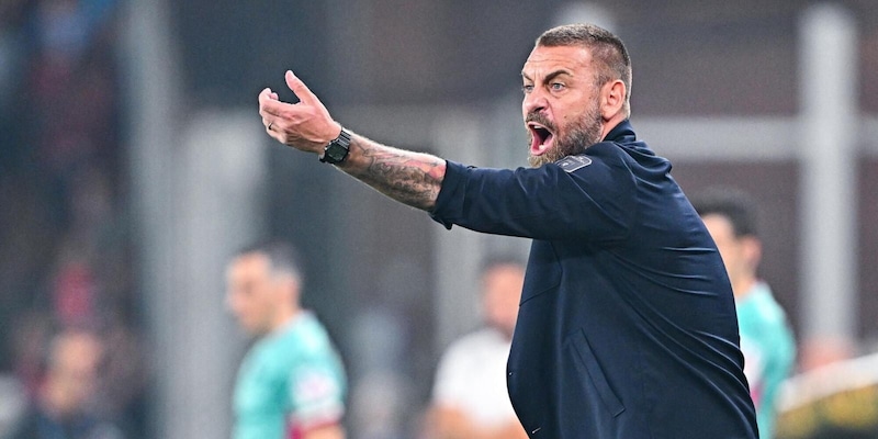 La delusione di De Rossi e i complimenti a Fabregas: "Como la squadra più forte che ho visto da quando sono al Genoa"
