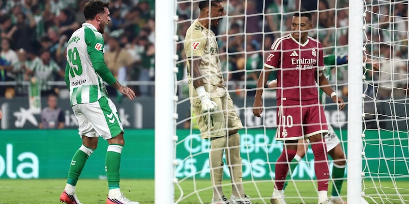 Notte da dimenticare per Mbappé: il Real Madrid si arrende al Betis Siviglia a quattro giorni dal debutto in Champions con l’Inter