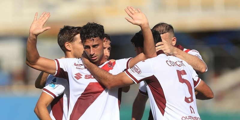 Incubo Fiorentina, battuta in rimonta dal Torino: terzo ko per Grosso, gol di Mandragora e prima gioia per Abate