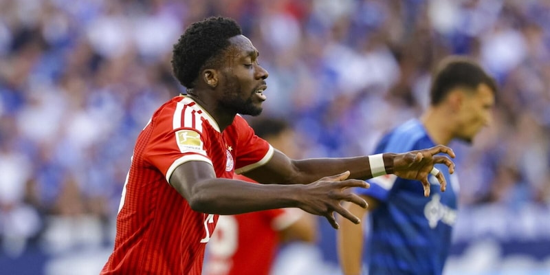 Bundesliga, pari del Bayern Monaco in casa dello Schalke. Il Dortmund vince in rimonta