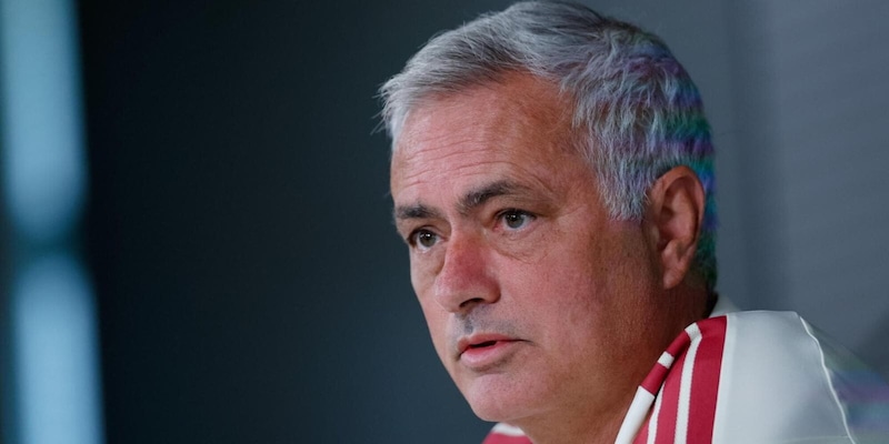 Mourinho: "Tante assenze, sarà dura: forse il calendario l'ha fatto un italiano..."