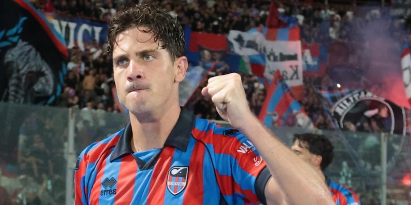 Il Catania si sblocca e cala il poker: 4-0 al Cosenza, che incassa il terzo ko di fila