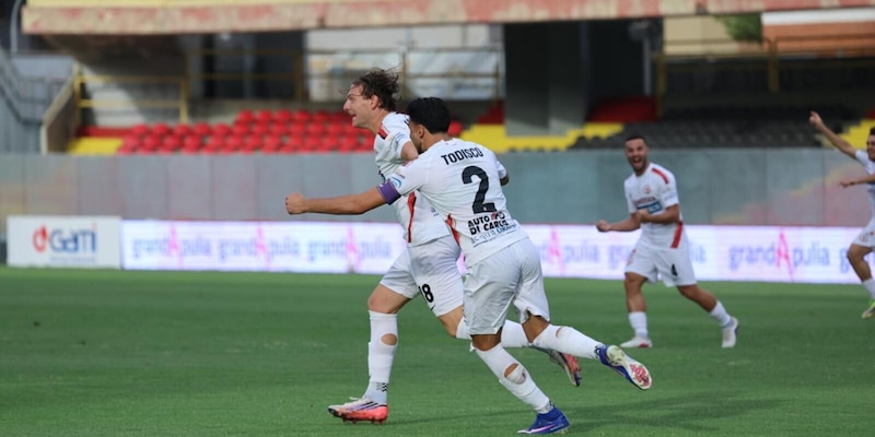 Dove vedere Monopoli-Foggia in tv? Dazn o Sky, orario