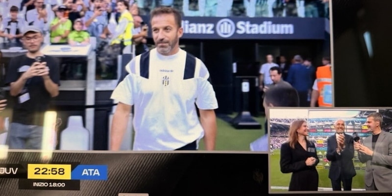 Del Piero in campo allo Stadium, Spalletti interrompe l'intervista a bordocampo e...