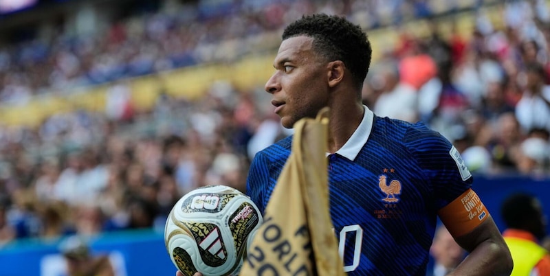 Mbappé vuole il Pallone d'Oro: "Anno fantastico a livello individuale, è quello il criterio"
