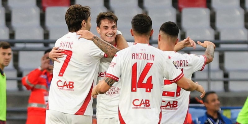 Il Bari vince al San Nicola: Giugliano ko. Il Cerignola espugna Crotone