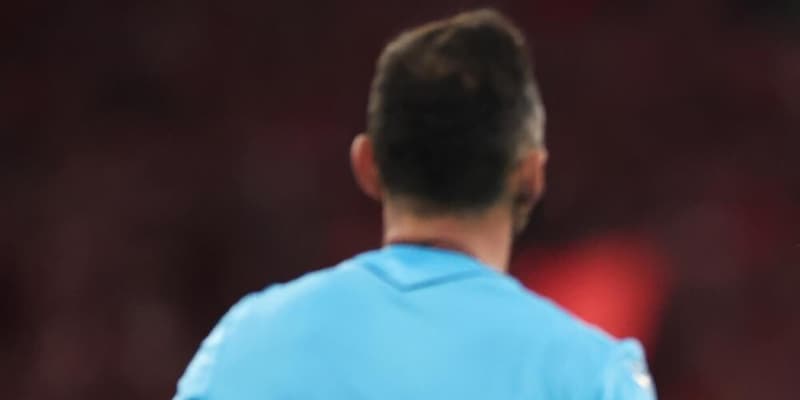 Ferito con una pietra un arbitro di 20 anni in Prima Categoria. Il prefetto: "Intollerabile"