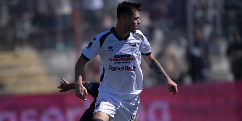 Dove vedere Catania-Crotone in tv? Sky o Dazn, orario