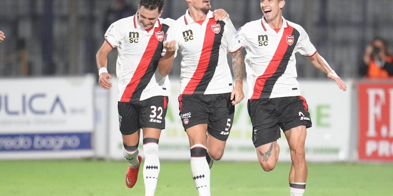Serie C, Sorrento momentaneamente primo. Il Perugia espugna Gubbio
