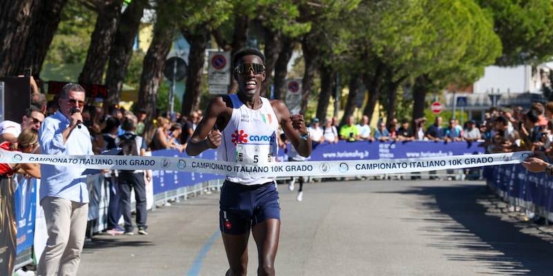 Maggi e Nimbona trionfano a Grado. Il tricolore dei 10 km di corsa su strada è il loro primo titolo italiano assoluto