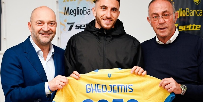 Ghedjemis da uomo mercato al rinnovo col Frosinone: i dettagli dell'accordo