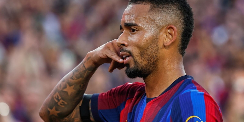 Gabriel Jesus fa il Raphinha: Barcellona a punteggio pieno e il Camp Nou rende omaggio a Pedro